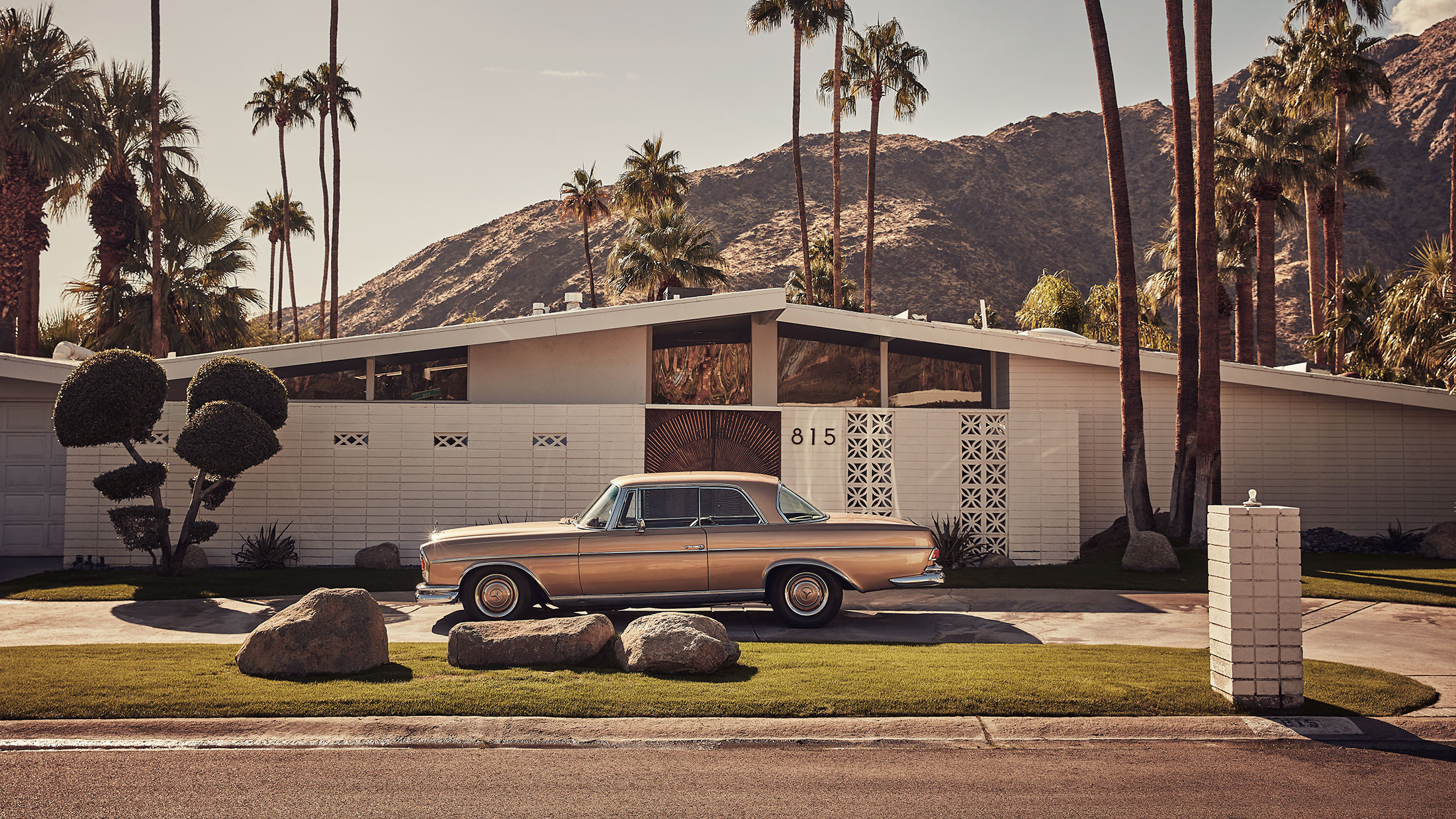 Mercedes 300 | Palm Springs | Aaron Cobb Commercial Photography